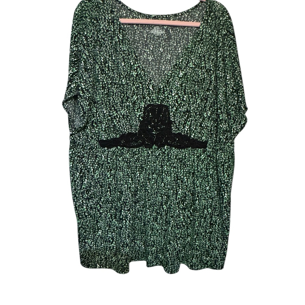 Lane Bryant Green and Black Abstract Top